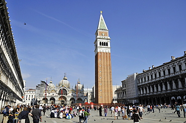 Cathedral Basilica of St. Mark and Campanile, St. Mark's Square, Venice, UNESCO World Heritage Site, Veneto, Italy, Europe