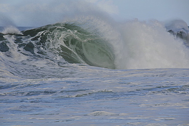 Waves crashing, Oahu, Hawaii, United States of America, Pacific