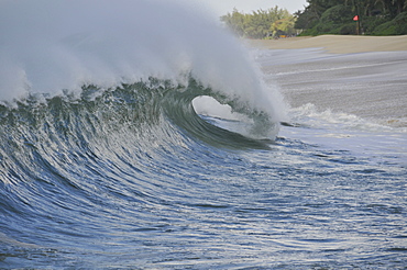 Waves crashing, Oahu, Hawaii, United States of America, Pacific