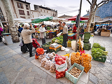 Local fresh fruit and veg at the Sunday morning markets. Pollenca, Tramuntana, Mallorca, Spain, Europe