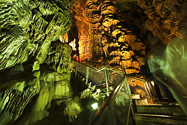 12/04/2009. United Kingdom, City of Gibraltar, St Michalel's Cave, Upper Rock Nature Reserve. Stalactites and lime scale formations on cave roof. . City Of Gibraltar, St Michalel's Cave, Gibraltar Strait . UK, United Kingdom