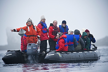 Zodiac Cruise, Tourists