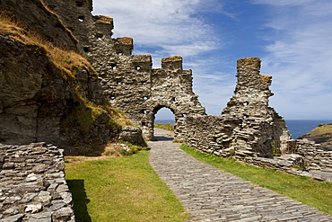 Inner Ward in the ruins of Tintagel Castle (Castel Dyntagell) dating from the 13th-century, Tintagel, Cornwall, England, United Kingdom, Europe