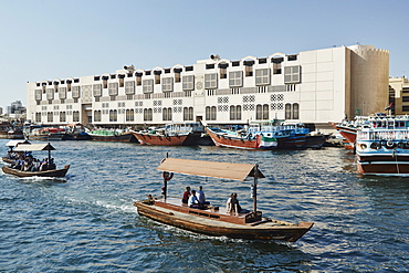 Abra (ferry boat), Dubai Creek, Dubai, United Arab Emirates, Middle East