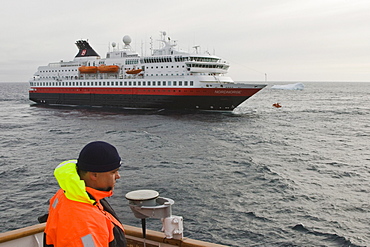 Images of the rescue of 154 people from the sinking expedition ship Explorer in Antarctica