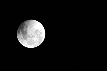 Sequential images from the lunar eclipse photographed from Santiago, Chile on March 3, 2007.