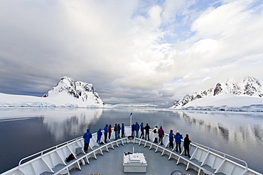 Guests from the Lindblad Expedition ship National Geographic Explorer, Antarctica