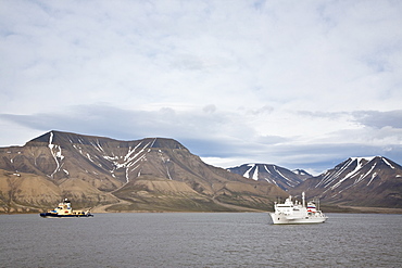 Ships at anchor outside Longyearbyen in the Svalbard Archipelago in the Barents Sea, Norway. MORE INFO Longyearbyen is the largest settlement and the administrative center of Svalbard. 