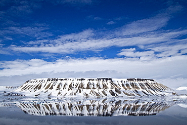 A view of Krossfjorden (cross fjord) on the northwestern side of Spitsbergen Island in the Svalbard Archipelago, Norway.