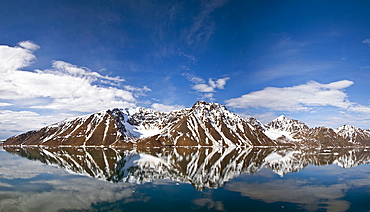 A panoramic view of Krossfjorden (cross fjord) on the northwestern side of Spitsbergen Island in the Svalbard Archipelago, Norway.