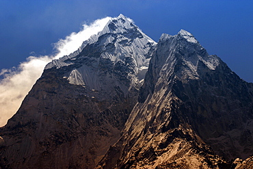 Everest Trail Scenic. Mountains, Prayer Flags, Stone prayer carvings.