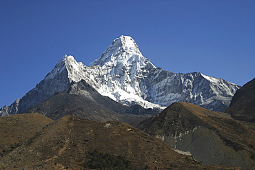 Ama Dablam. Mountains of Nepal, from Everest Trail.