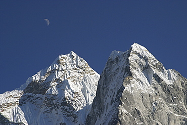 Mountains of Nepal, from Everest Trail. Nepal