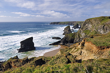 Slumping coastal cliffs at Bedruthan Steps, North Cornwall, UK.