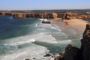 Praia do Tonel beach viewed from Sagres fort (Fortaleza de Sagres), Ponta de Sagres, Algarve, Portugal, Europe