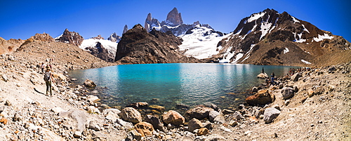 Mount Fitz Roy (Cerro Chalten) rising from Lago de los Tres (Laguna de los Tres), UNESCO World Heritage Site, El Chalten, Patagonia, Argentina, South America