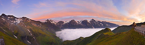 panorama Hohe Tauern range with Brennkogl, Spielmann, Sonnwelleck, Fuscherkarkopf, Hohe Dock, Bratschenkopf and Wiesbachhorn, road Grossglockner Hochalpenstrasse near Fuscher Toerl, Hohe Tauern range, National Park Hohe Tauern, Salzburg, Austria