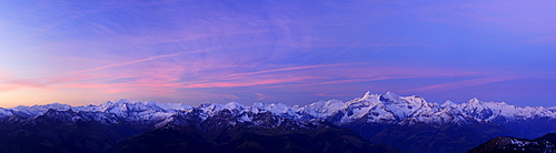 Panorama of Hohe Tauern range from the north with Grosses Wiesbachhorn, Hoher Tenn and Kitzsteinhorn, Hohe Tauern range, Salzburg, Austria