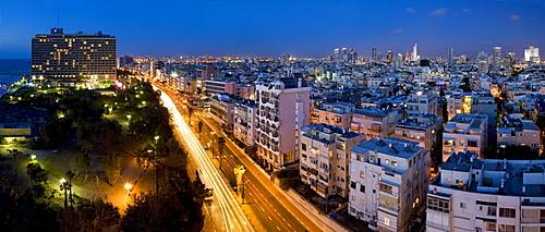 Independence Park, the Hilton Hotel and Hayarkon Street in the evening, Tel Aviv, Israel, Middle East