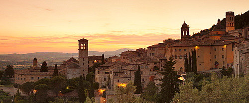 Assisi at sunset, Assisi, Perugia District, Umbria, Italy, Europe