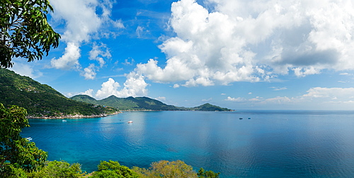 Koh Tao as seen from the peak on Koh Nang Yuan, Thailand, Southeast Asia, Asia