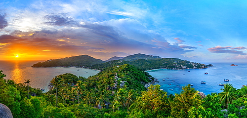 The sun sets over another beautiful day on Koh Tao in southern Thailand, Southeast Asia, Asia