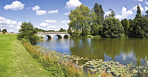 Robert Adam bridge, Compton Verney, Warwickshire, England, United Kingdom, Europe