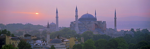 Panoramic view of Aya Sophia Mosque (Haghia Sofia) (St. Sophia) at dawn, UNESCO World Heritage Site, Istanbul, Turkey, Europe