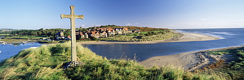 View of the village of Alnmouth with River Aln flowing into the North Sea, fringed by beautiful beaches, near Alnwick, Northumberland, England, United Kingdom, Europe