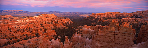 View from Sunset Point at sunset, Bryce Canyon National Park, Utah, United States of America, North America