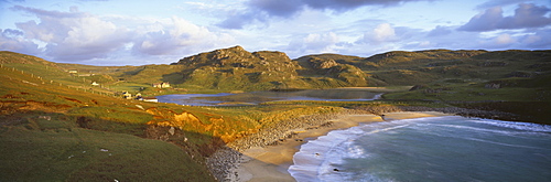 Evening light on Dalbeg Beach with Loch Dalbeg behind, Dalbeg, Isle of Lewis, Outer Hebrides, Scotland, United Kingdom, Europe