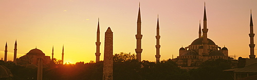 Domes and minarets of the Blue Mosque (Sultan Ahmet Mosque), Istanbul, Turkey, Europe