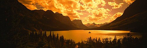 Clouds over mountains, McDonald Lake, US Glacier National Park, Montana, USA