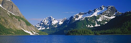 Snowcapped mountain near the sea, Glacier Bay, Glacier Bay National Park, Alaska, USA