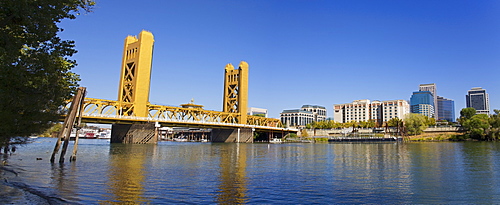 Tower Bridge and Sacramento River, Sacramento, California, United States of America, North America