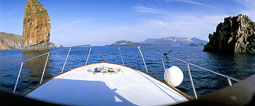 Through the Bocche di Vulcano, facing the crater on Vulcano, Aeolian Islands, UNESCO World Heritage Site, island of Sicily, Italy, Mediterranean, Europe