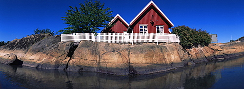 Summer cottage on island along Sandefjordsfjord, Vestfold, Norway, Scandinavia, Europe