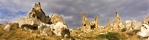 Panorama, Tufa landscape with cave dwellings, Goreme, Cappadocia, Anatolia, Turkey, Asia