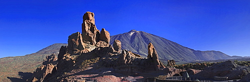 Roques de Garcia, Mount Teide, or Pico del Teide, Tenerife, Canary Islands, Spain, Europe