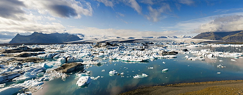 Joekulsarlon glacial lakes, Glacier Lagoon, southwest coast, Iceland, Scandinavia, Europe