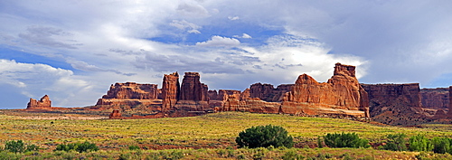 Panoramic view of the Courthouse Towers in the evening light, Arches National Park, Utah, USA