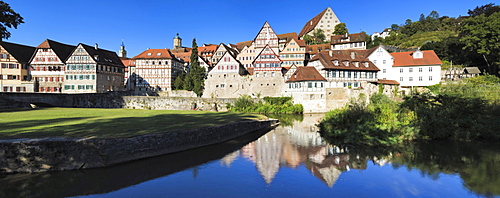 Half-timbered houses on the banks of the Kocher river, Schwaebisch Hall, Hohenlohe, Baden-Wuerttemberg, Germany, Europe