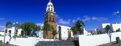 Main square and Church of Nuestra Senora de Guadalupe, Teguise, Lanzarote, Canary Islands, Spain, Europe