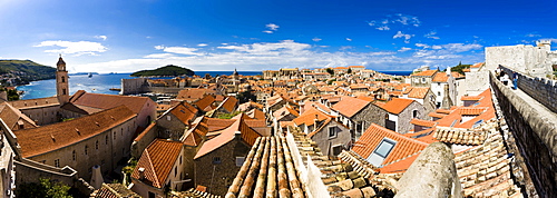 View over historic centre of Dubrovnik, UNESCO World Heritage Site, Ragusa, Dubrovnik-Neretva, Dalmatia, Croatia, Europe