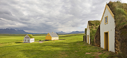 Peat-walled houses, Glaumbaer Farm Museum, northern Iceland, Iceland, Atlantic Ocean