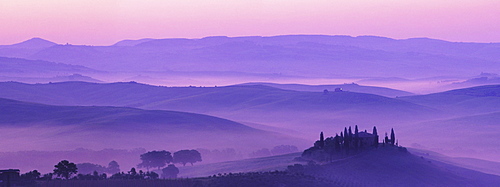 Morning mist over Podere Belvedere, Val d'Orcia, Tuscany, Italy, Europe