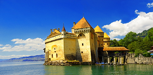 Chillon Castle on Lake Geneva, Montreux, Canton Vaud, Switzerland, Europe