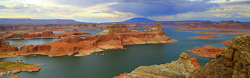 Panoramic view, view at sunset from Alstrom Point to Lake Powell, Padre Bay with Gunsight Butte and Navajo Mountain, Bigwater, Glen Canyon National Recreation Area, Arizona, Southwestern USA, Utah, USA