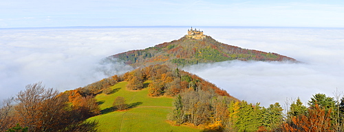 Burg Hohenzollern castle in autumn, Zollernalb district, Swabian Alps, Baden-Wuerttemberg, Germany, Europe