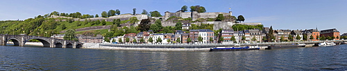 Citadel and row houses on the river Meuse, Namur, Wallonia or Walloon Region, Belgium, Europe